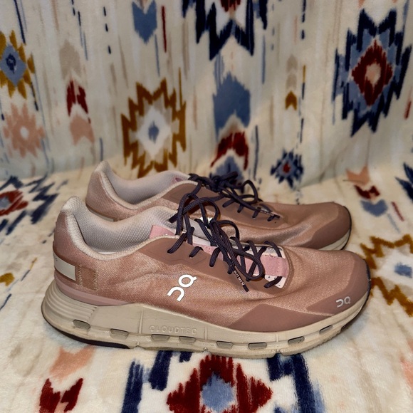 Cloudnova Form - Rosebrown/Orchid Discontinued Color - Picture 2 of 6